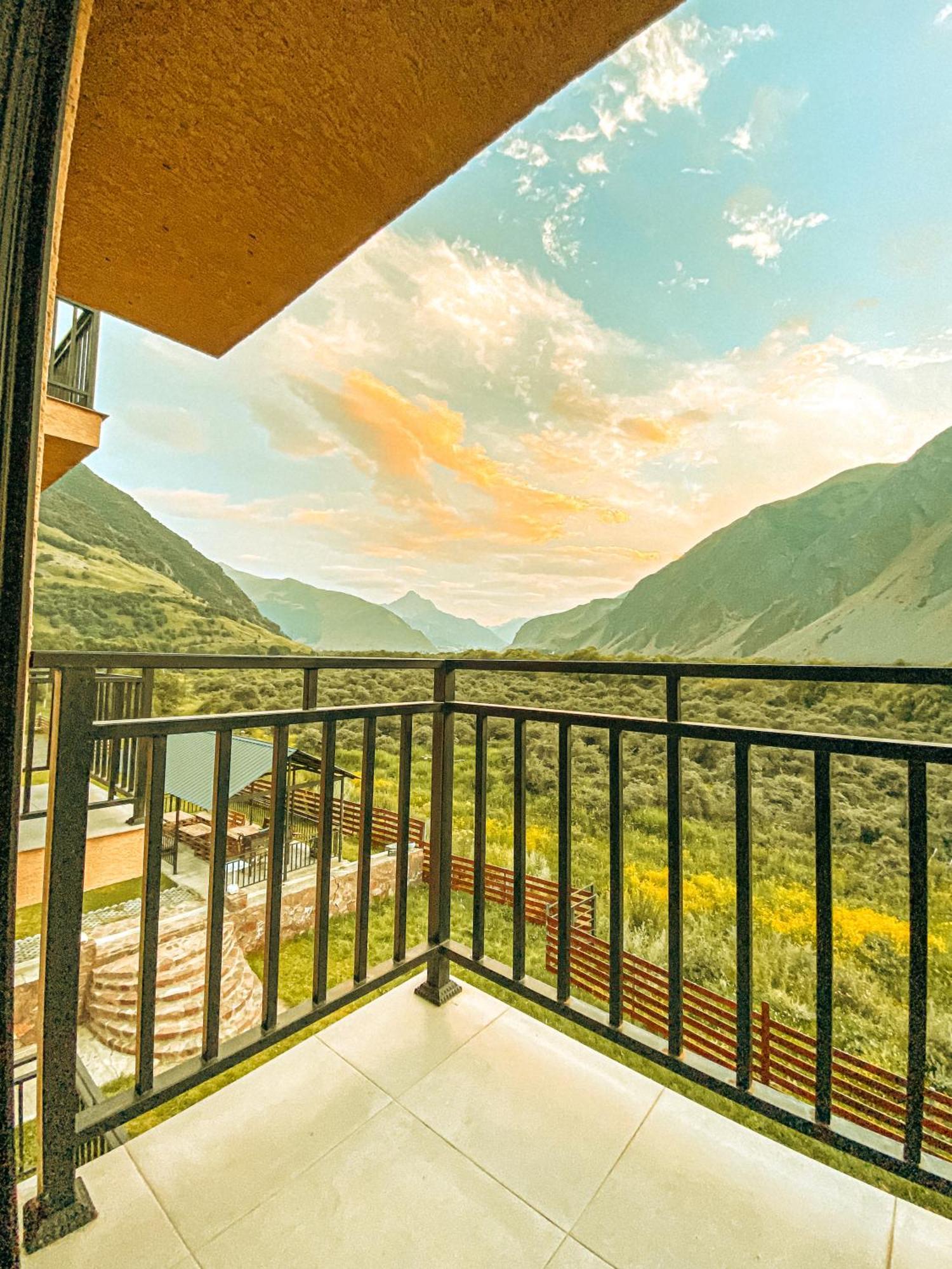 Hotel Gold Kazbegi Zewnętrze zdjęcie